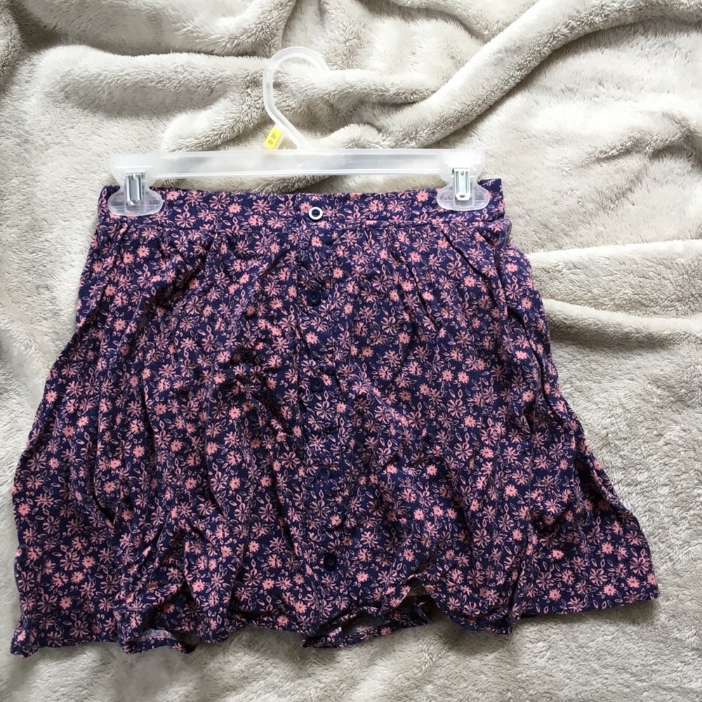 DONATING ON 09/15 Charlotte Russe Flowy Skirt